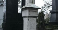 Grob Ignacego Wisniewskiego i Anny z Kierkorowiczow corki Jozefa a wnuczki Kajetana na Cmentarzu Powazkowskim w Warszawie